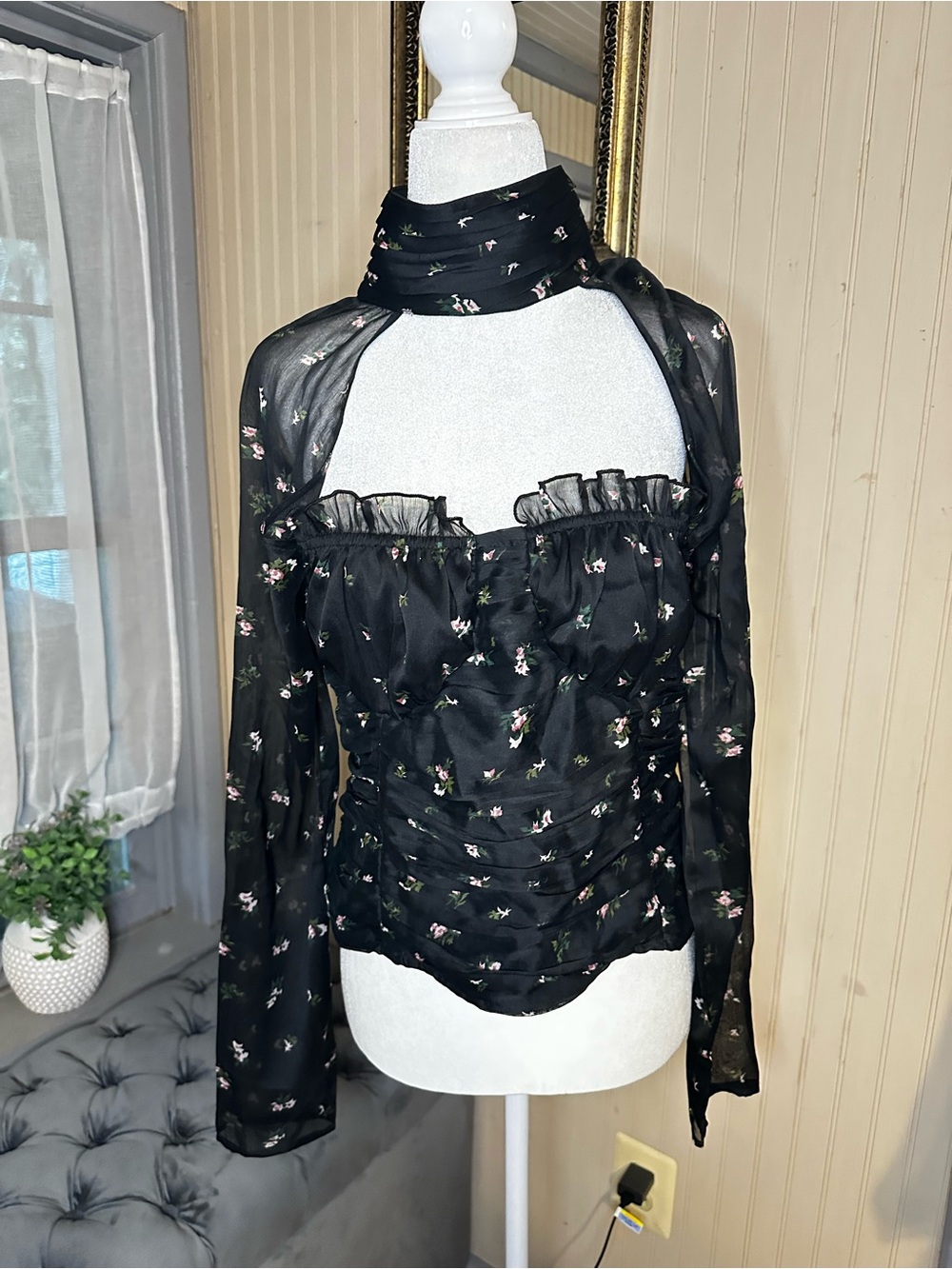 ASOS Design Black Floral Mesh Corset Top Size 10 Cutout Choker Long Sleeve